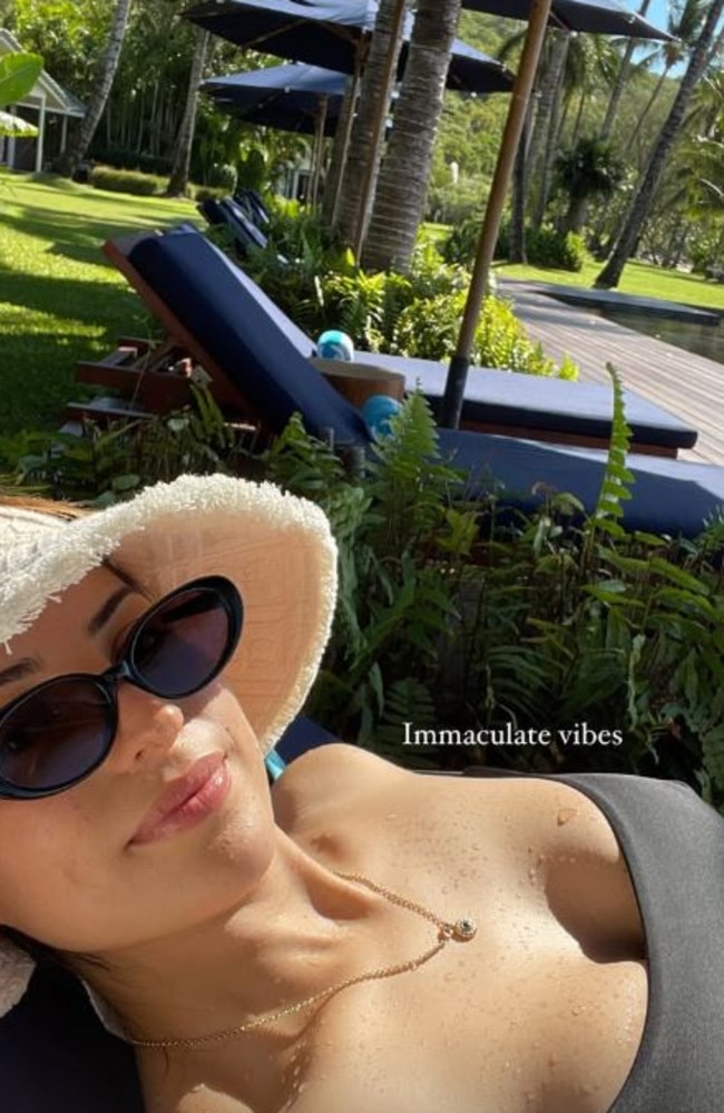 The star is trying to get in some relaxation before welcoming baby number two. Picture: Instagram/jadetunchy