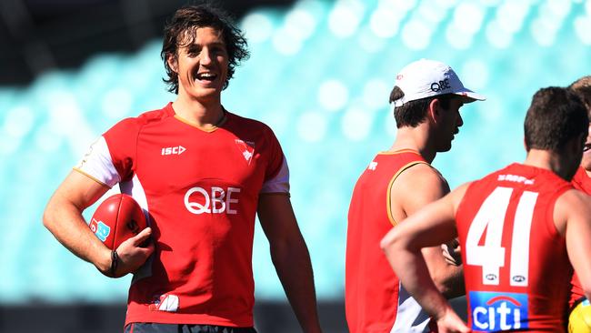 Will Kurt Tippett get up for Sydney. Picture: AAP Images