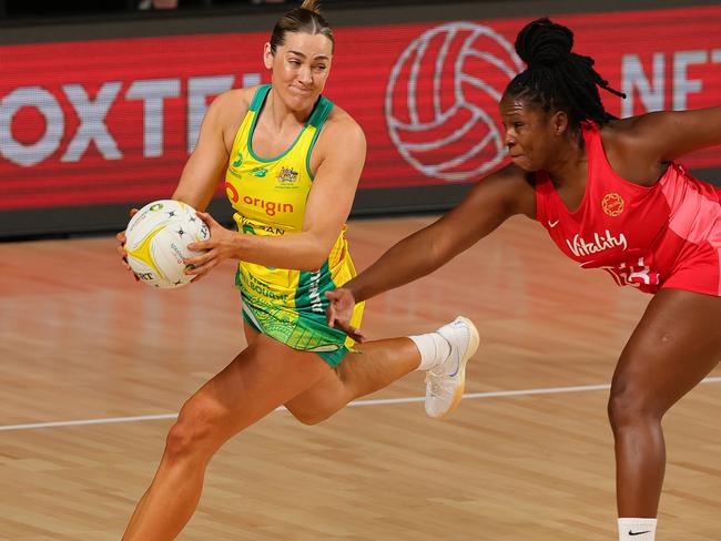 ADELAIDE, AUSTRALIA - SEPTEMBER 19: Sophie Garbin of the Diamonds and erduring game one of the international series between Australia Diamonds and England Roses at Adelaide Entertainment Centre on September 19, 2024 in Adelaide, Australia. (Photo by Sarah Reed/Getty Images)