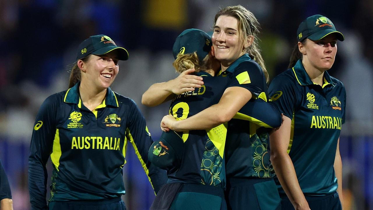 Australia overcome Healy injury to win World Cup thriller