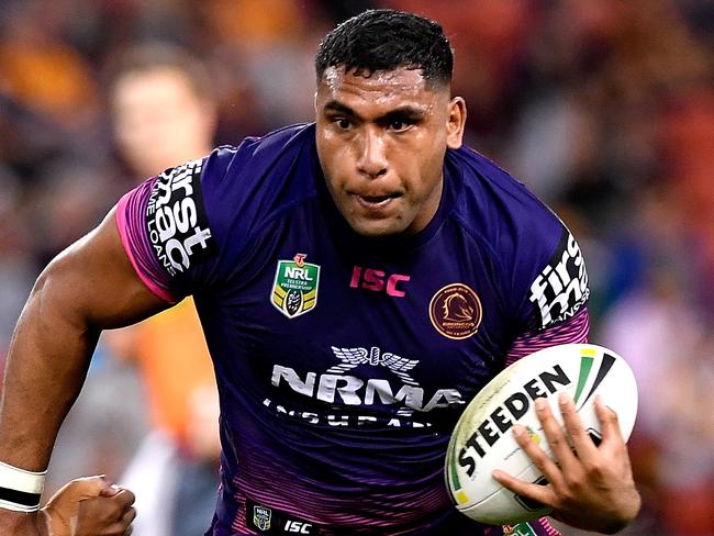 BRISBANE, AUSTRALIA - AUGUST 16:  Tevita Pangai of the Broncos takes on the defence during the round 23 NRL match between the Brisbane Broncos and the South Sydney Rabbitohs at Suncorp Stadium on August 16, 2018 in Brisbane, Australia.  (Photo by Bradley Kanaris/Getty Images)