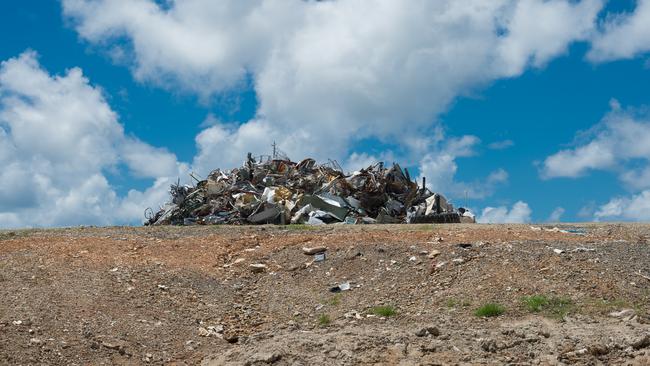 Englands Road rubbish tip at Coffs Harbour. Photo: Trevor Veale / The Coffs Coast Advocate