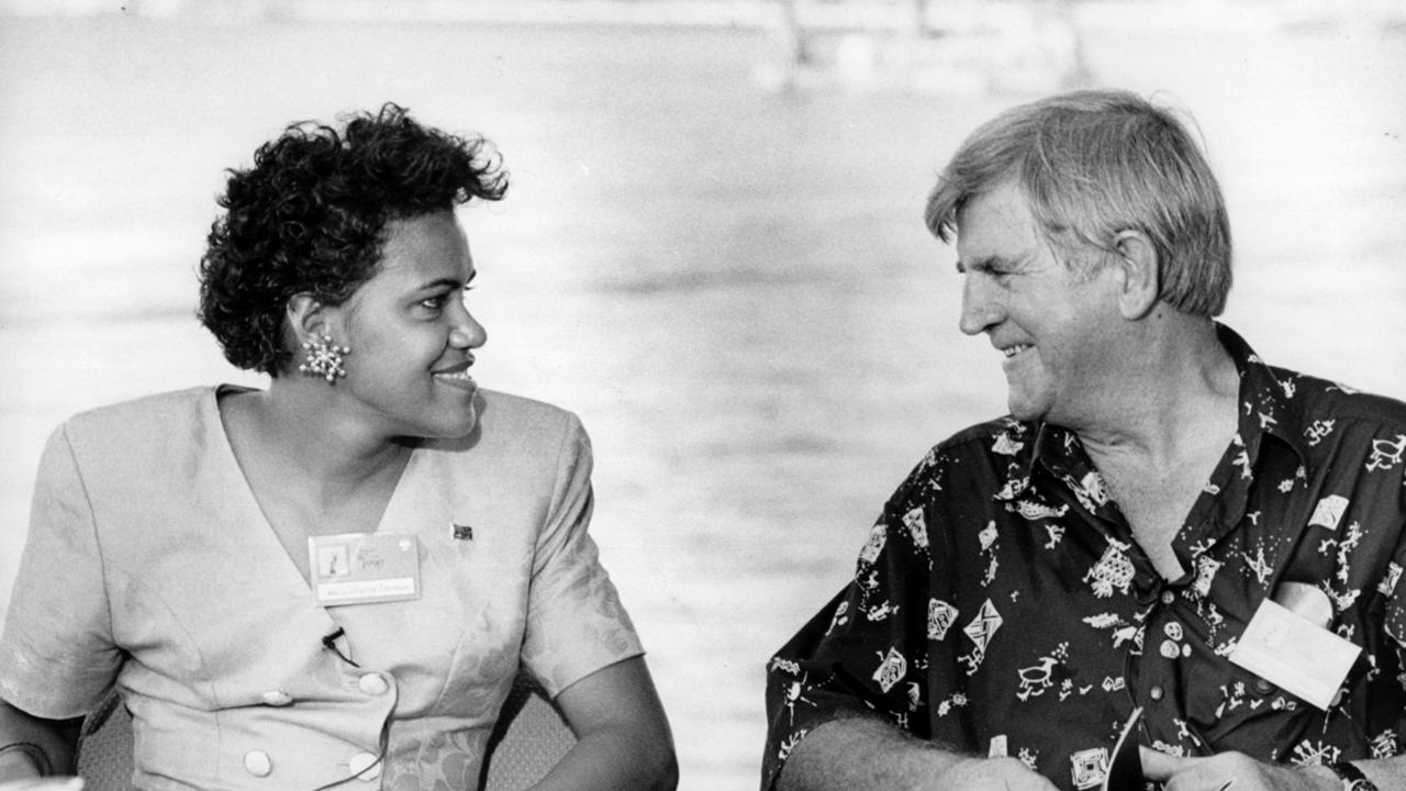 Fred Hollows (far right), with Cathy Freeman in 1991. Picture: Geoff Henderson