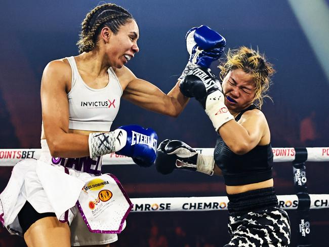 Shanell Dargan lands big shots on Pannaporn Kaewpawong in their bout at the No Limit fight night at WIN Entertainment Centre on July 10, 2024 Pictures: No Limit Boxing/Gregg Porteous