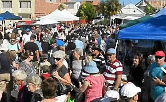 PACKED: Crowds wander the Maclean Community Markets.PHOTO: CONTRIBUTED