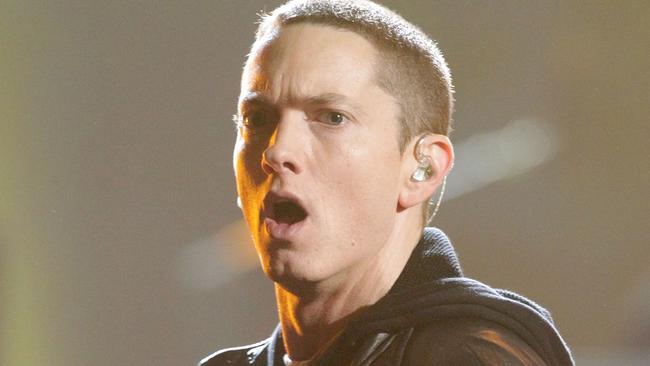 Eminem still can’t quite fathom why Mariah isn’t bragging about hooking up with him.