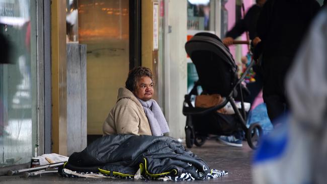 Employment agencies are handing out sleeping bags, tents and swags as homelessness becomes an increasing reality for jobless Australians.
