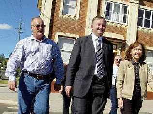 Federal Transport, Infrastructure and Local Government Minister Anthony Albanese (centre) in Kyogle yesterday with Kyogle Shire mayor Ross Brown and Federal Page MP Janelle Saffin. . Picture: Cathy Adams