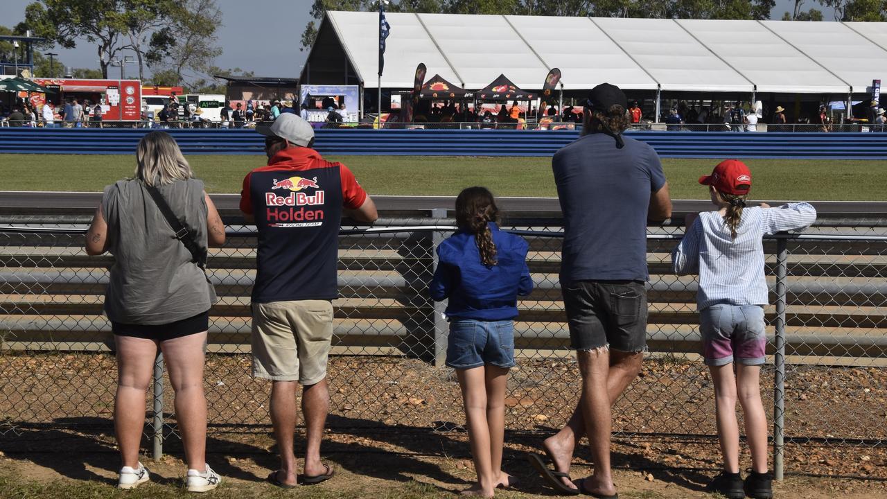 Spectators at the 2023 Darwin Supercars. Picture: Fia Walsh