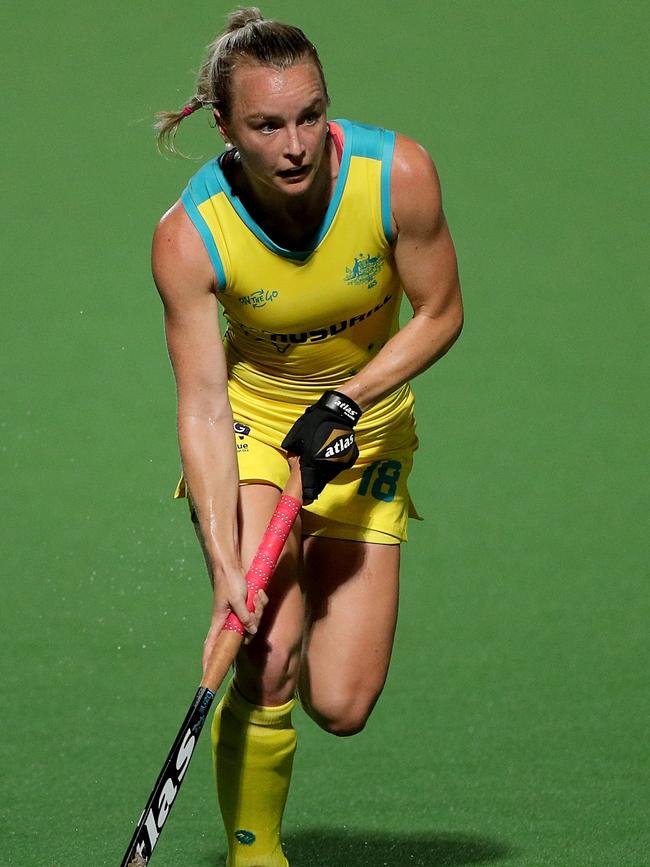 Hokeyroo Jane Claxton in action during an Olympic qualifying match between Australia and Russia at Perth Hockey Stadium in 2019. Picture: AAP/Richard Wainwright