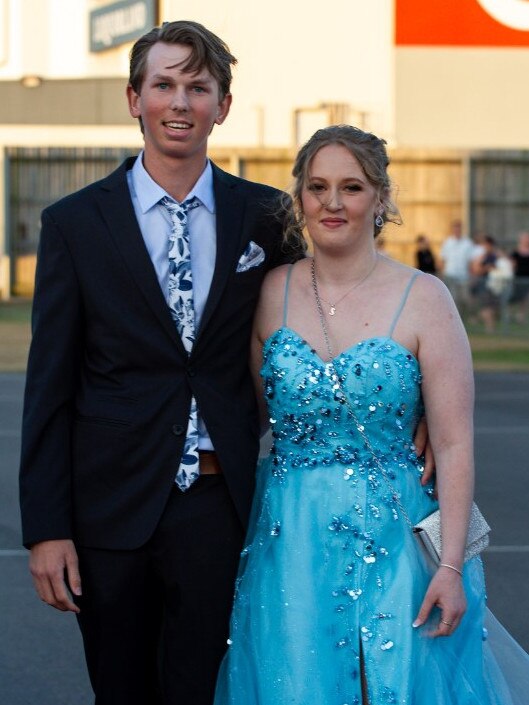 Ky Barlow and Sierra Irwin at the 2023 Bundaberg State High School Formal.