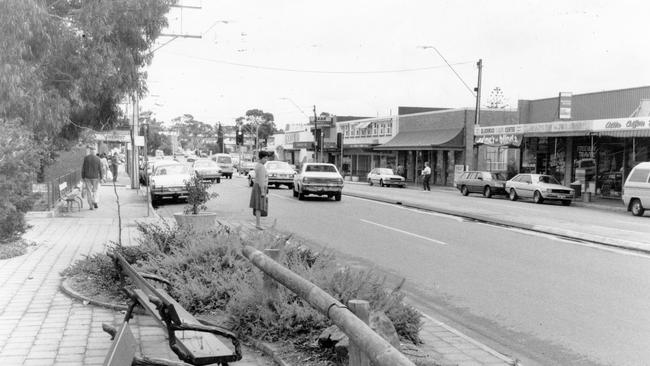 Main Road, Blackwood, looking north, May 9, 1986.