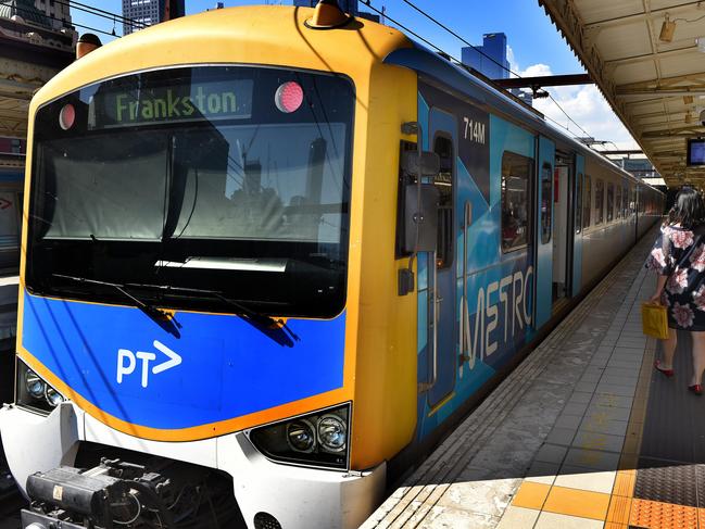 Passengers forced on to buses during train line shutdowns will get special traffic light priority to speed up journeys that will be delayed up to an hour. Train chaos looming in April with shutdowns for major projects across 9 lines. Picture: Tony Gough