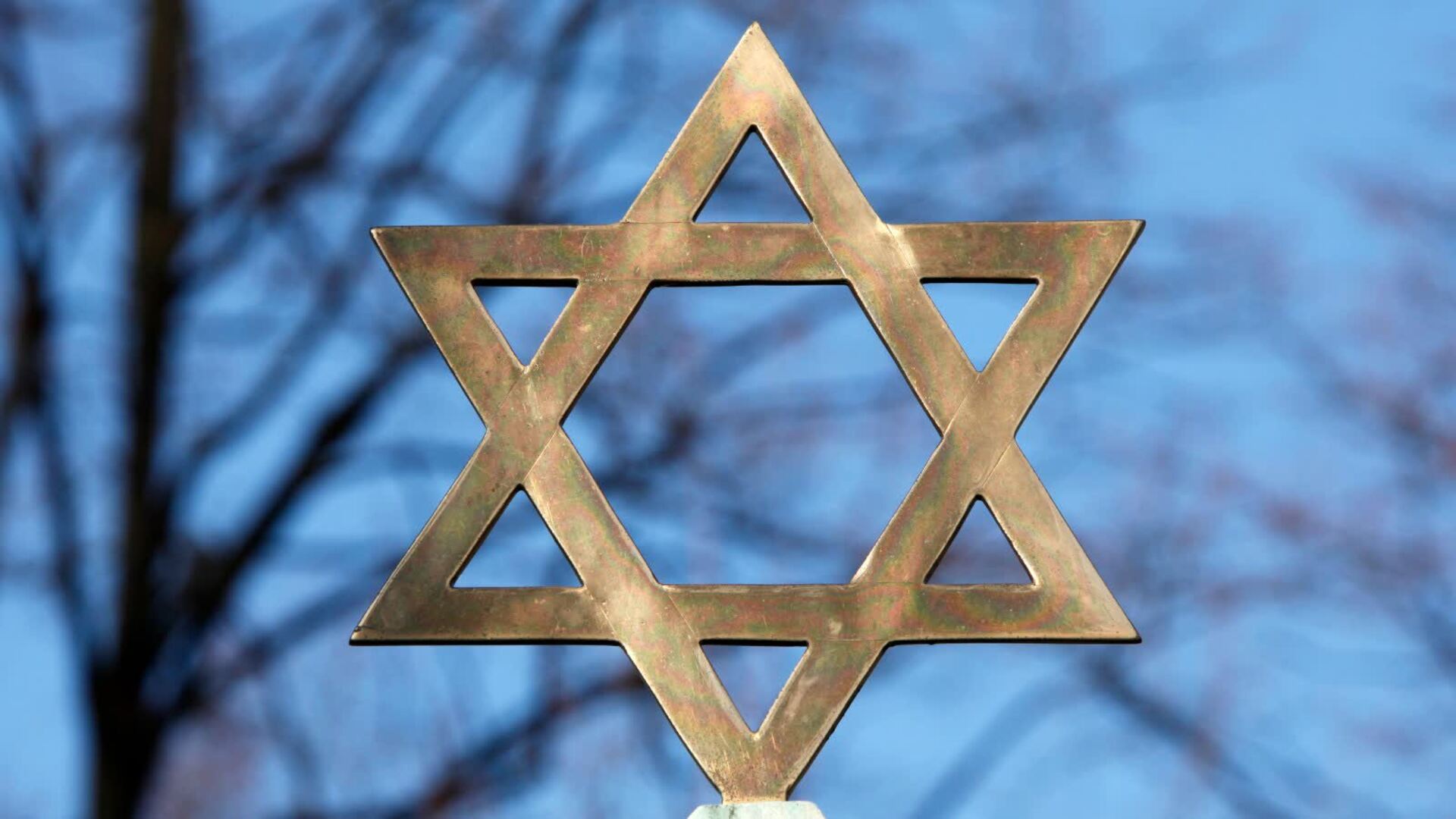 ‘Anti-Semitism everywhere’: Protests outside synagogues over ‘being Jewish’ slammed