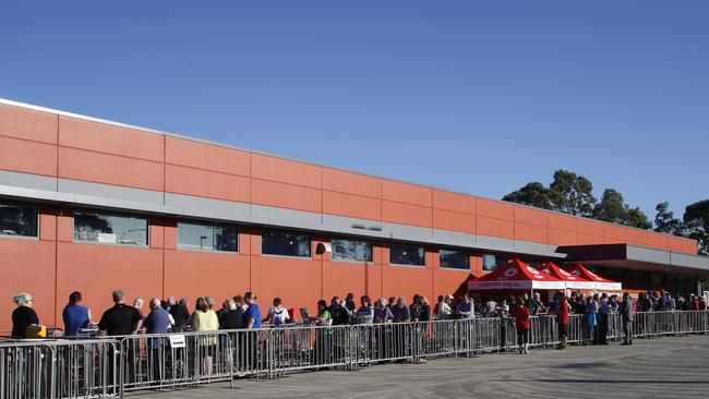 03/02/16 - ALDIÕs first South Australian store opening at Parafield Gardens. Picture Dean Martin