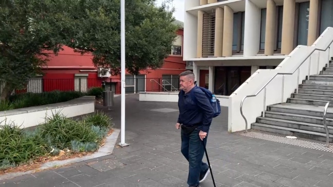 South Coast masseur leaving Wollongong Courthouse during rape trial