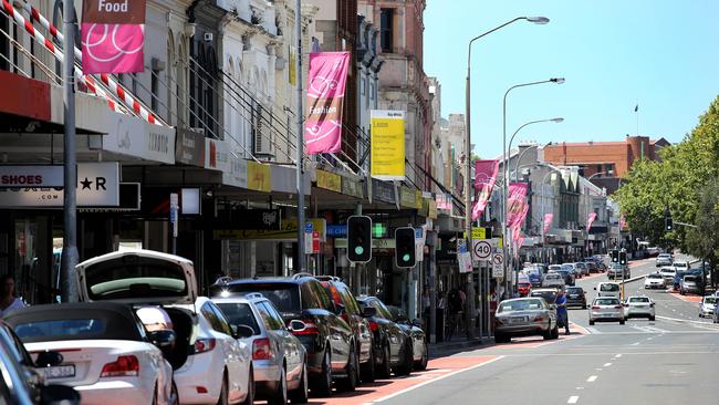 Empty shops, shops for lease along Oxford Street, Paddington. What is City of Sydney Council doing about the amount of empty shop fronts along Oxford Street, Paddington?