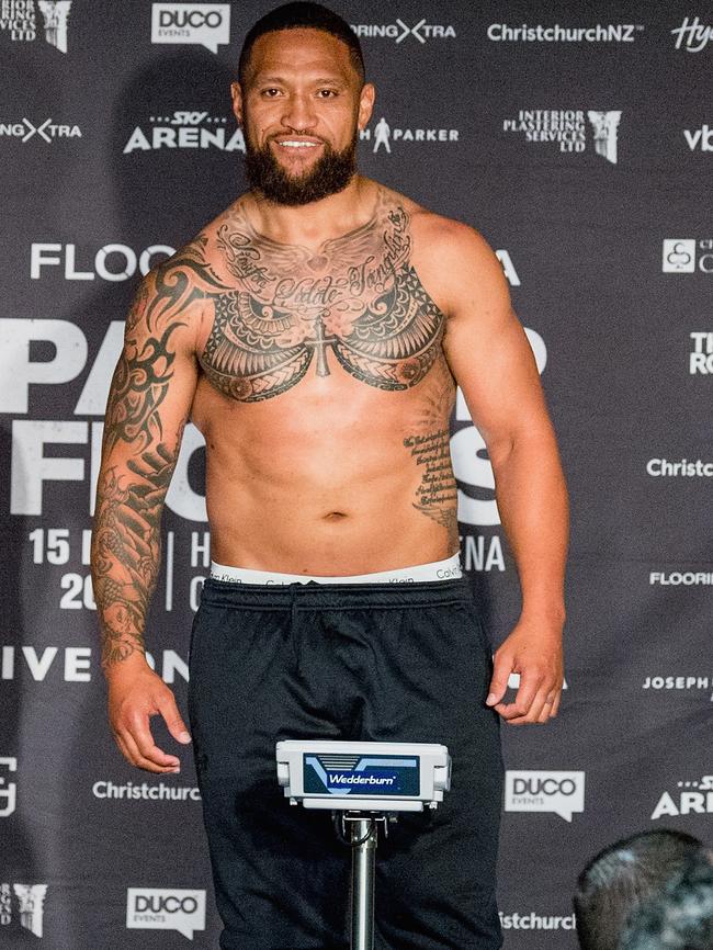 Vatuvei made a brief foray into boxing after his footy career ended. (Photo by Kai Schwoerer/Getty Images)