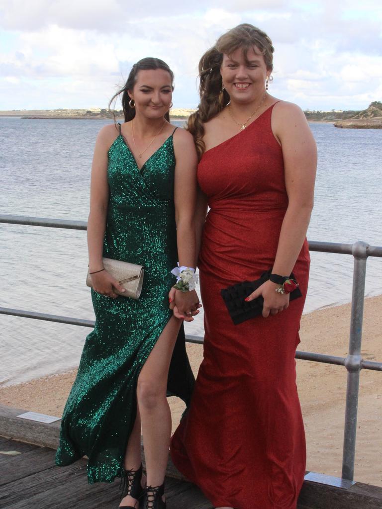 Streaky Bay Area School teens celebrated their school formal in the town, Friday November 12, 2021. Picture: Supplied