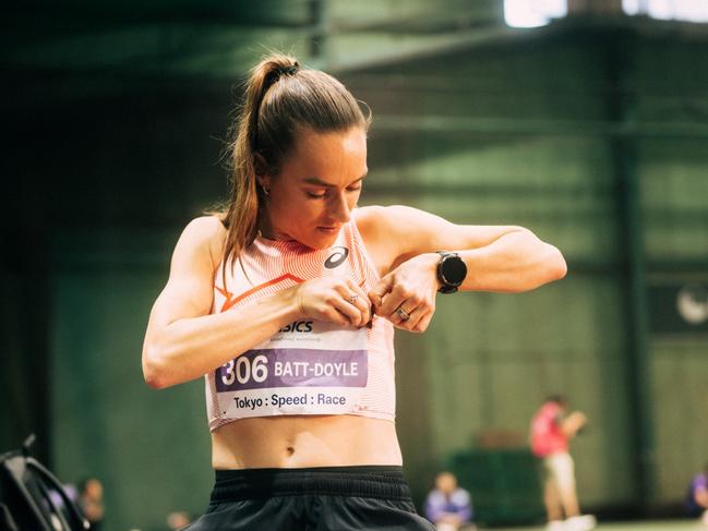 Australian marathon runner Isobel Batt-Doyle prepares for a race. Picture: Supplied