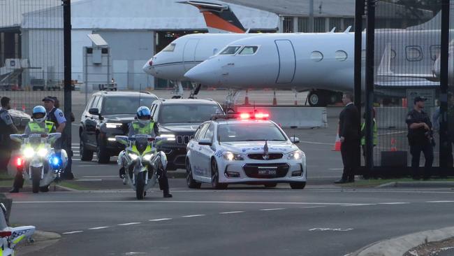 Barack and Michelle Obama touch down in Sydney, Picture: Jacob Matthew / News Media Network