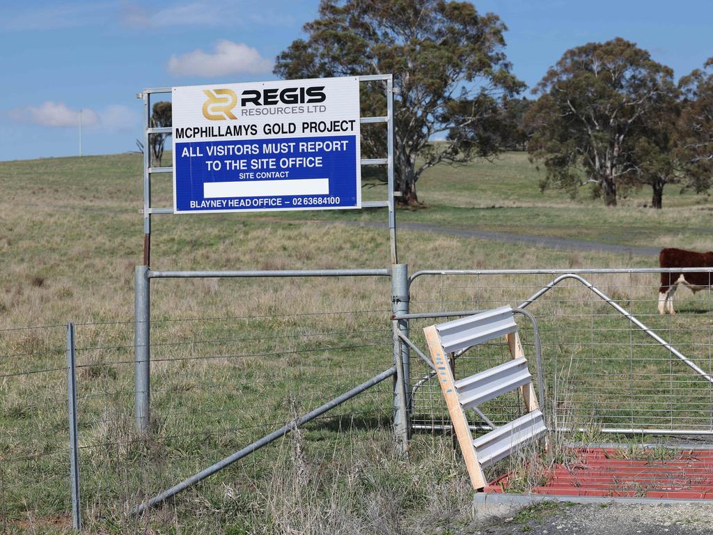 The entrance to McPhillamys Gold Project, Regis Resources Limited. The entrance pictured on Dungeon Road Kings Plains. Picture: Rohan Kelly