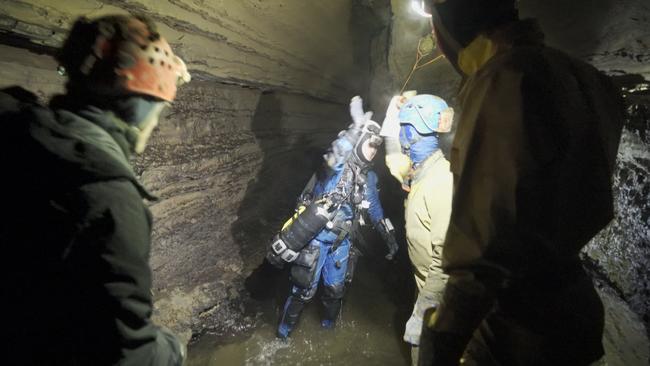 Stephen Fordyce high fives the team after a successful expedition