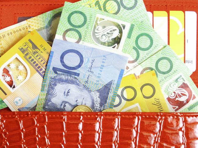 Fee hikes and pay rises: January 1 changes for Aussies