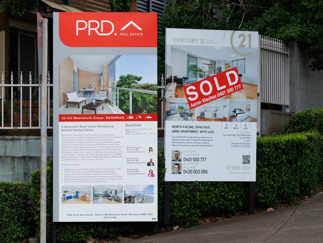 SYDNEY, AUSTRALIA - NewsWire Photos, October 08 2024. GENERIC. Realestate, housing, property, signage. Sold sign outside apartment building in Randwick. Picture: NewsWire / Max Mason-Hubers