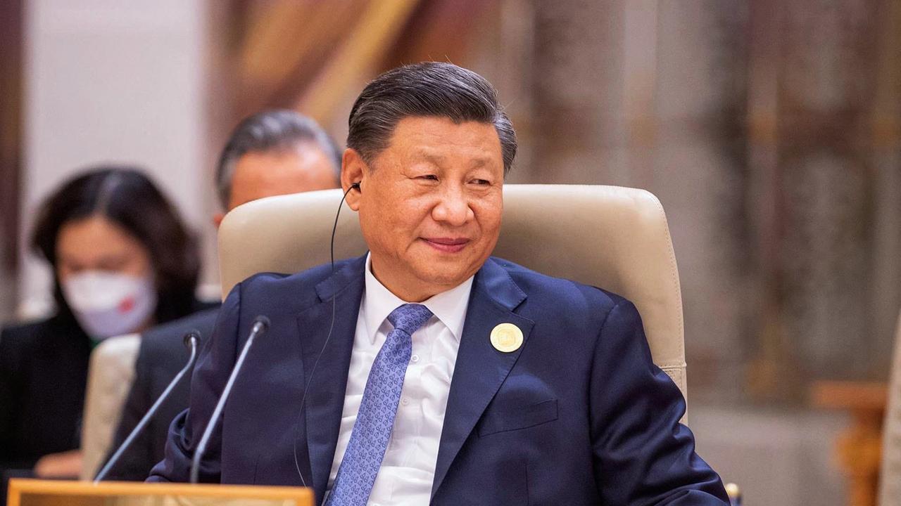 Last month, President Xi Jinping announced China would move from a zero-Covid policy to living with the virus. Photo by SPA / AFP