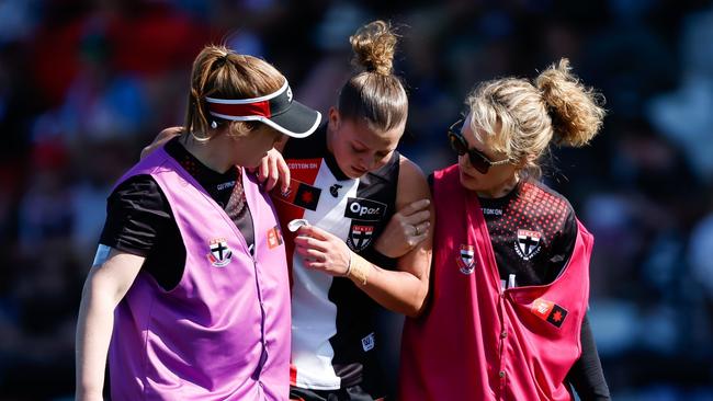 Saint J'Noemi Anderson came off second best in a huge clash of heads. Picture: Dylan Burns/AFL Photos via Getty Images