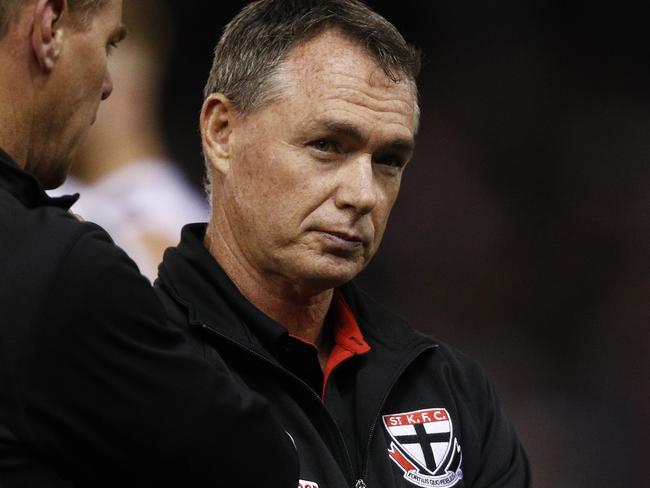 Saints head coach Alan Richardson is seen during the Round 10 AFL match between the St Kilda Saints and the Carlton Blues at Marvel Stadium in Melbourne, Sunday, May 26, 2019.  (AAP Image/Daniel Pockett) NO ARCHIVING, EDITORIAL USE ONLY