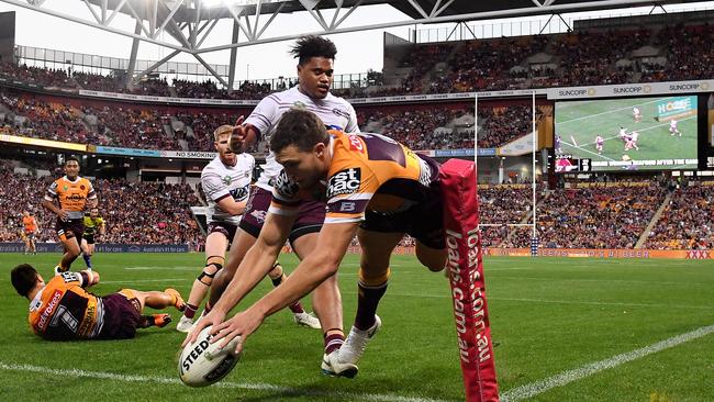 Corey Oates scores a try for the Broncos against Manly at Brisbane’s Suncorp Stadium. Picture: Dave Hunt/AAP