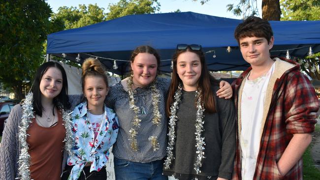 Makenzy Pratt, Charlie Stringer, Lily Searl, Ella Collins and Jack Collins at Christmas in the Park 2022.