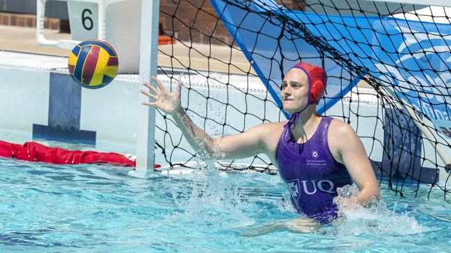 Alyssa West playing for UQ Barracudas in the Queensland Premier League