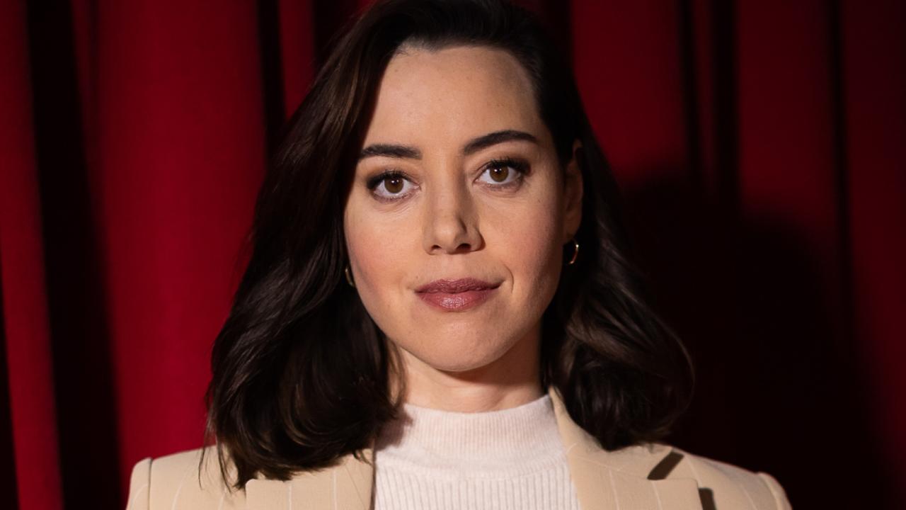 Aubrey Plaza’s Golden Globes gig in doubt after hubby’s death