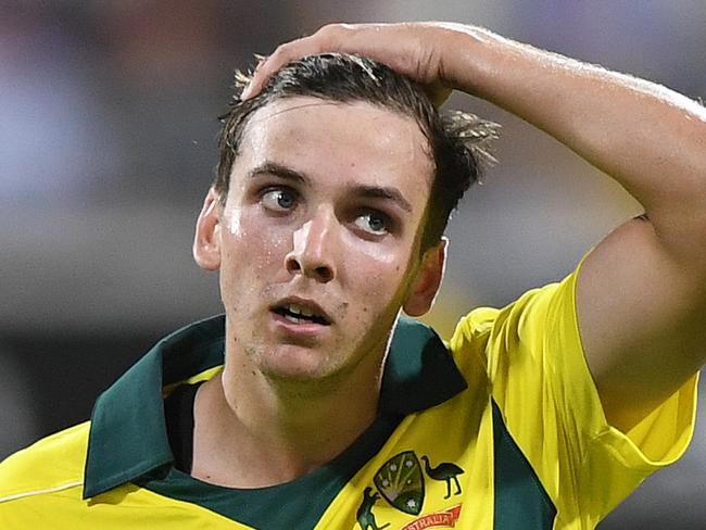 Australian bowler Jhye Richardson is seen during the second One Day International cricket match between Australia and England at the Gabba in Brisbane, Friday, January 19, 2018.  (AAP Image/Dave Hunt) NO ARCHIVING, EDITORIAL USE ONLY, IMAGES TO BE USED FOR NEWS REPORTING PURPOSES ONLY, NO COMMERCIAL USE WHATSOEVER, NO USE IN BOOKS WITHOUT PRIOR WRITTEN CONSENT FROM AAP