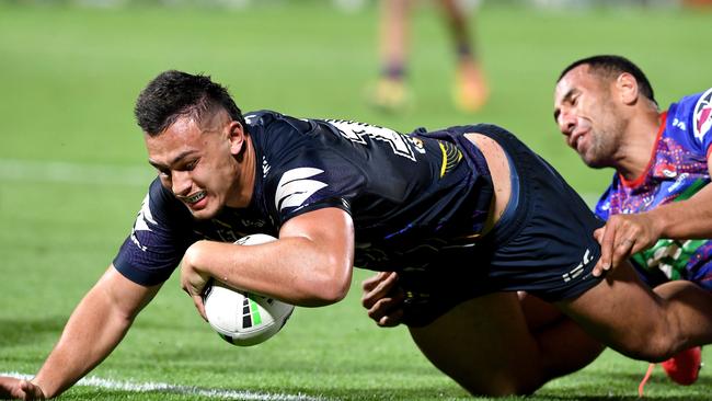 Tino Fa’asuamaleaui continues to be a dominant force. Picture: Bradley Kanaris/Getty Images