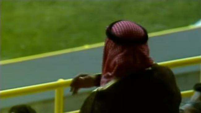 The Sheikh beckons his players in from the stands.