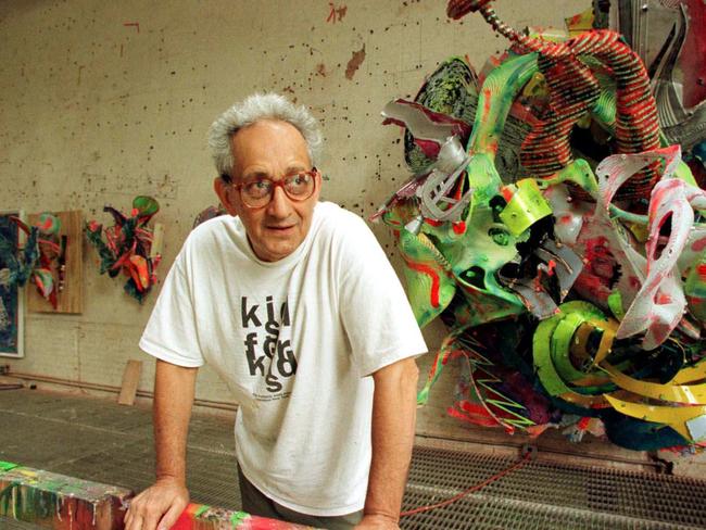 OCTOBER 1999 : Artist Frank Stella in his Manhatten studio, 10/99. Pic Stuart Ramson.P/