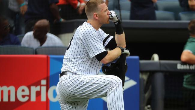 New York Yankees Fan Hospitalised After Freak Accident | Yankees Vs Twins