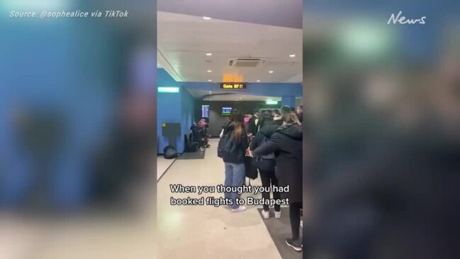 Couple accidentally book flights to wrong country
