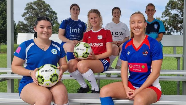 The six participating clubs of the inaugural Football South Coast Women's Premier League. Photo: Bobby Mazevski | Football South Coast