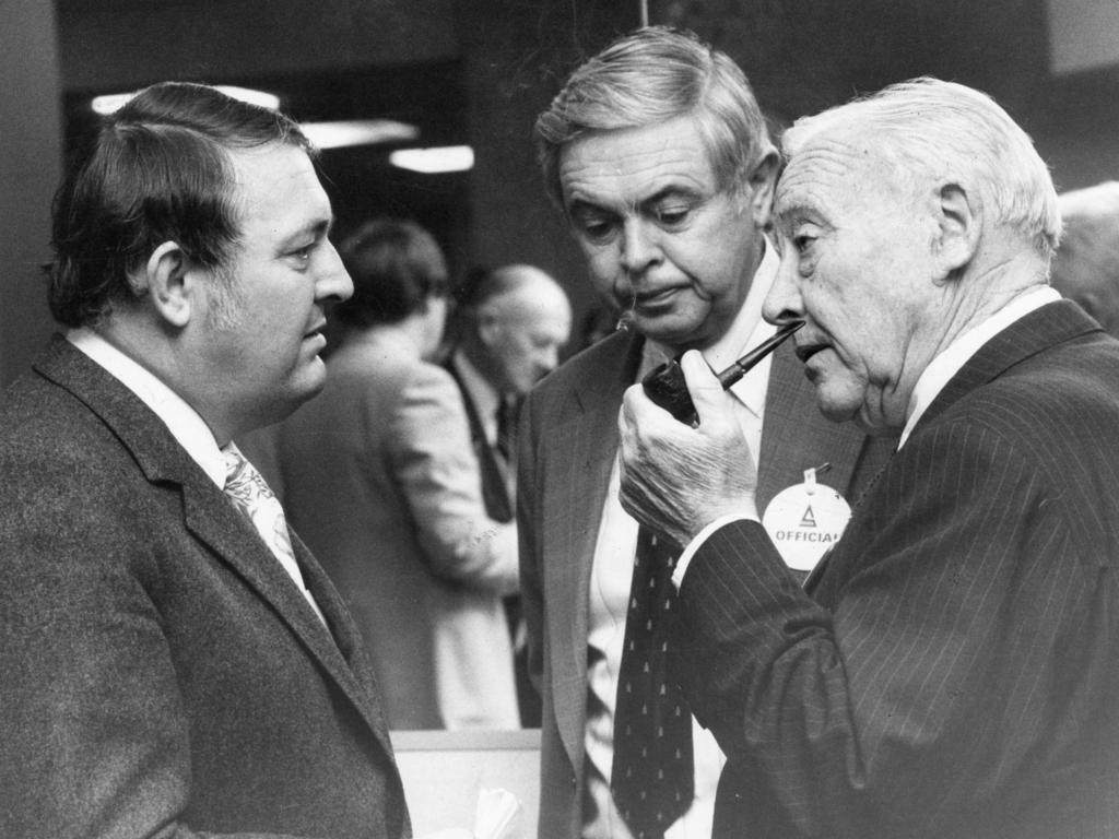 Alan Bond with Santos managing director John Zehnder and chairman John Bonython 18 June 1979. Picture: Dennis Rogers