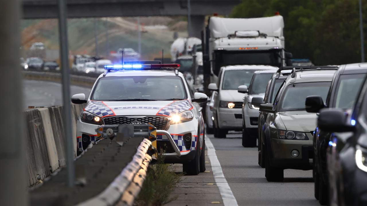 Gold Coast Traffic: Pacific Motorway M1 In Gridlock Chaos After Man ...