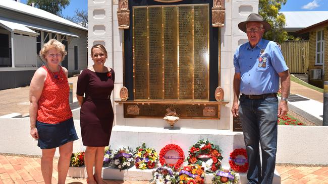 Council member Dael Giddins, Mayor Rachel Chambers and RSL member Boyd Baker. (Picture: Kristen Camp)