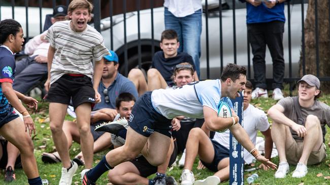 Zach Fittler scoring his second try in the championship.