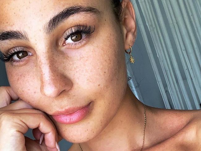 Reality star ‘stranded’ after identity theft