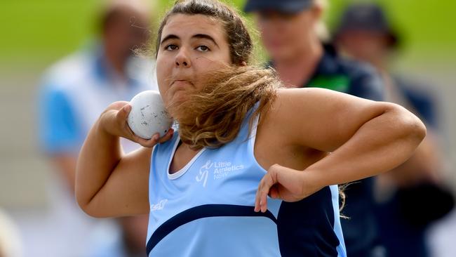 Michayla Sheree Espie in the Girls MC2 Shot Put.