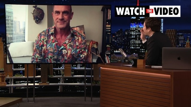 Chris Meloni talks to Jimmy Fallon about returning to Law & Order: SVU